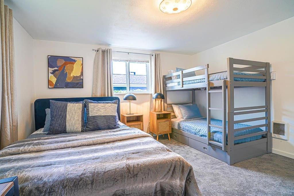 Waterfront Retreat, Relaxation, Fun In Hood Canal Hoodsport Bagian luar foto