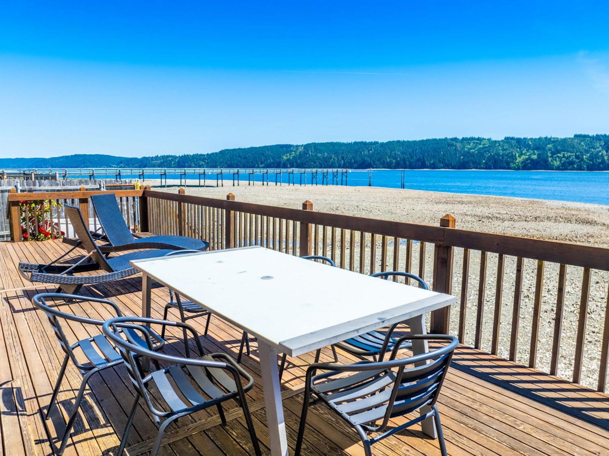 Waterfront Retreat, Relaxation, Fun In Hood Canal Hoodsport Bagian luar foto